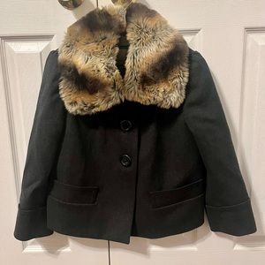 NWOT United Colors of Benetton 3/4 sleeves jacket, blazer Faux fur collar